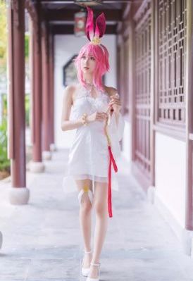 欧美说唱新人舔手指_1080在线播放